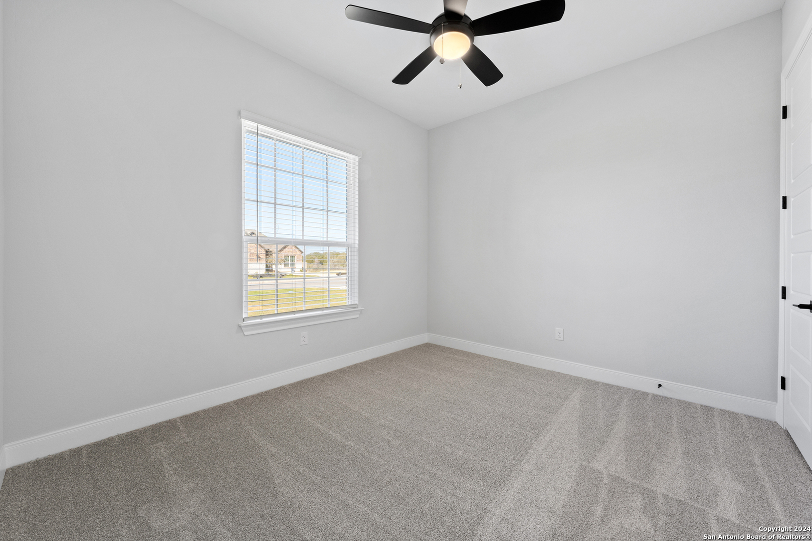 243 Wisteria View Castroville, TX 78009 - Photo 24 of 32