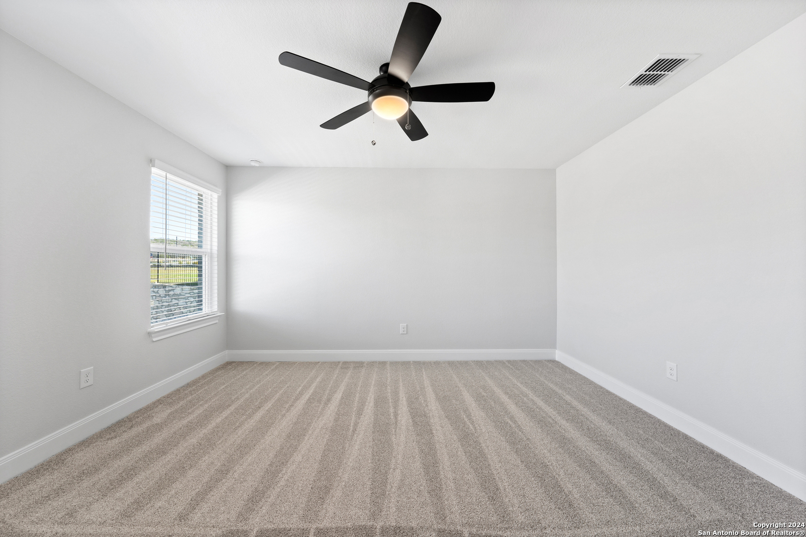 243 Wisteria View Castroville, TX 78009 - Photo 25 of 32