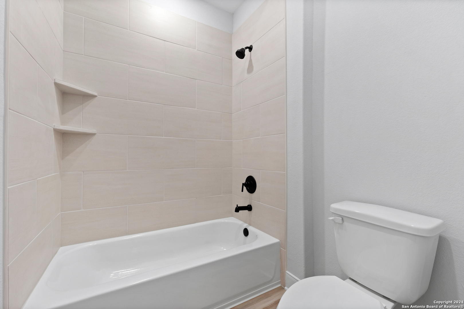 243 Wisteria View Castroville, TX 78009 - Photo 28 of 32