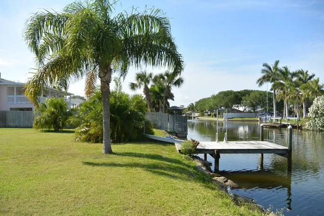 $3,500 | 9 West Point Drive, Cocoa Beach, FL 32931