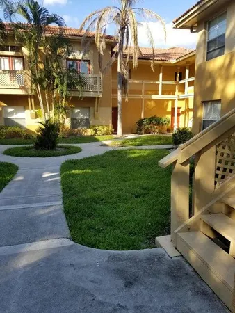 $2,150 | 4887 Via Palm Lakes, Unit 505, West Palm Beach, FL 33417