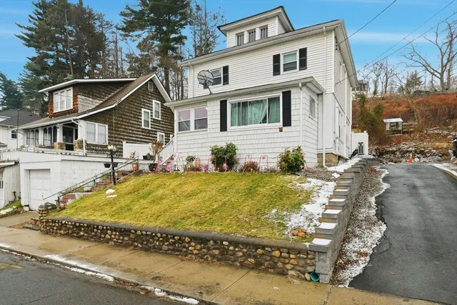 $319,999 | 21 Francis Avenue, Holyoke, MA 01040
