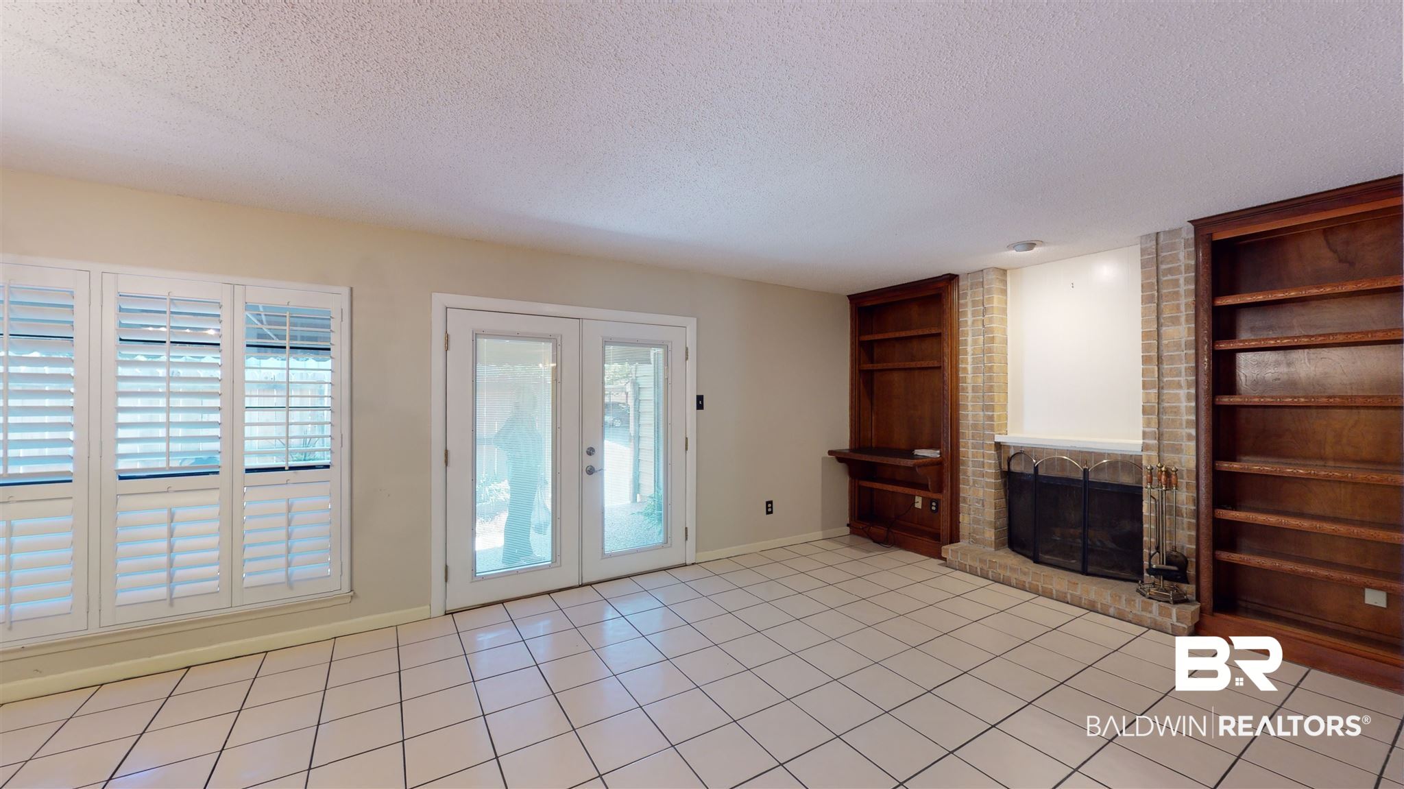2901 Grant Street, Unit 105 Mobile, AL 36606 - Photo 7 of 23