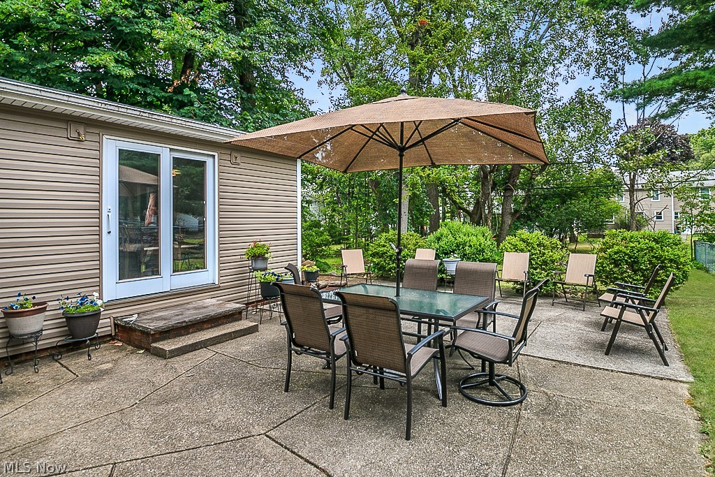 1103 Brainard Road Lyndhurst, OH 44124 - Photo 20 of 23