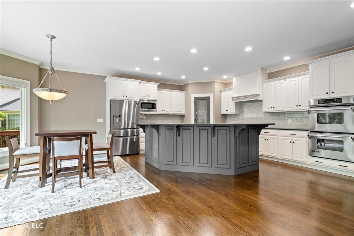 1029 Pine Hill Way Carmel, IN 46032 - Photo 11 of 62