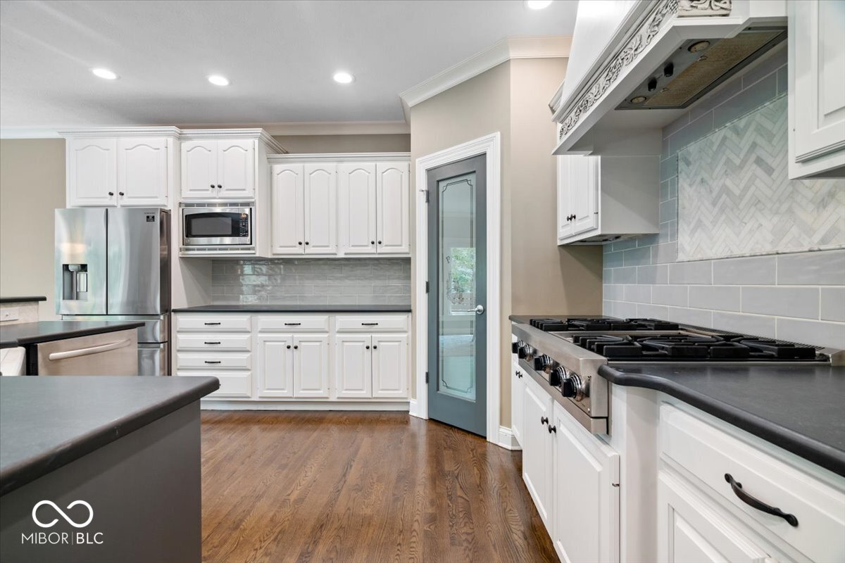 1029 Pine Hill Way Carmel, IN 46032 - Photo 13 of 62