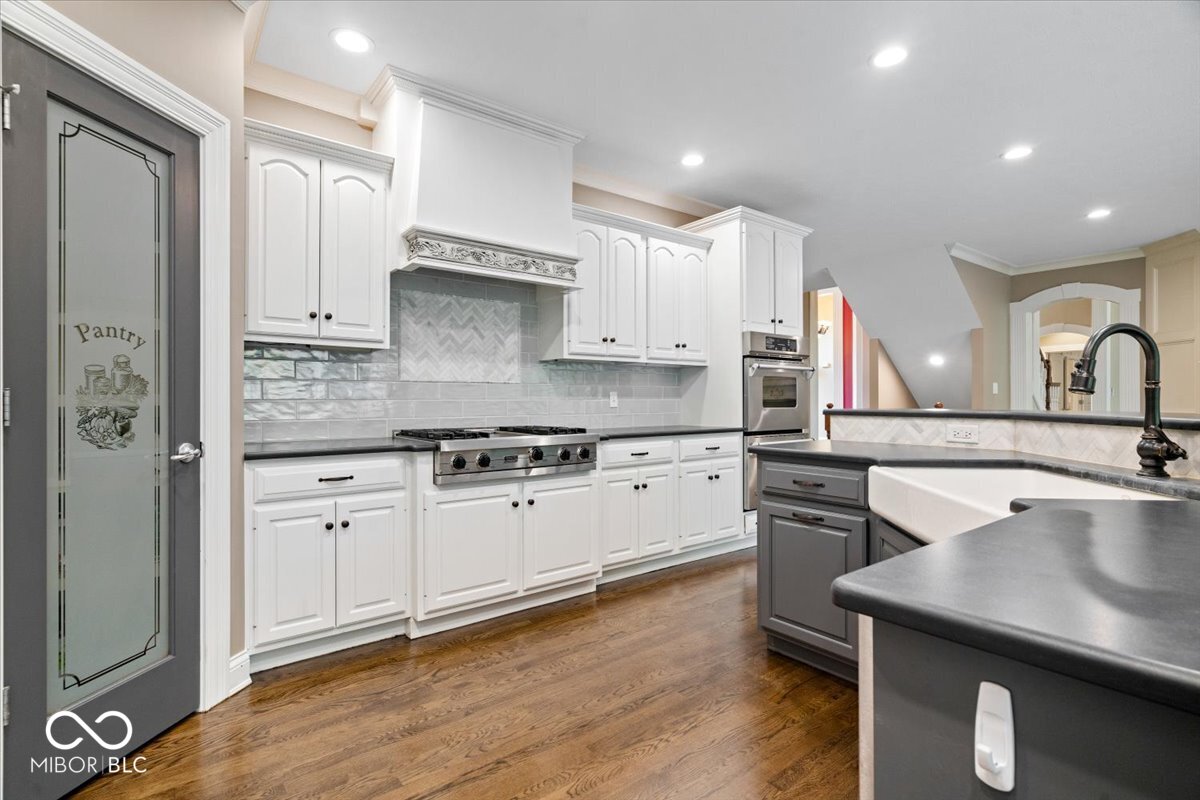 1029 Pine Hill Way Carmel, IN 46032 - Photo 14 of 62