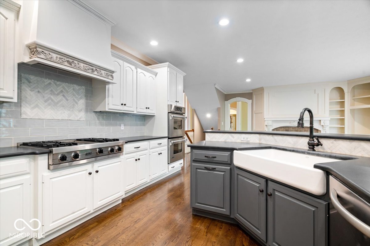 1029 Pine Hill Way Carmel, IN 46032 - Photo 16 of 62