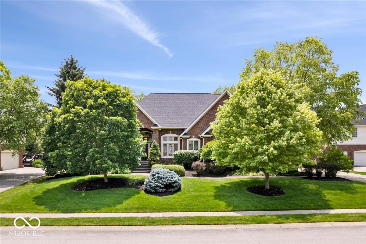 1029 Pine Hill Way Carmel, IN 46032 - Photo 2 of 62