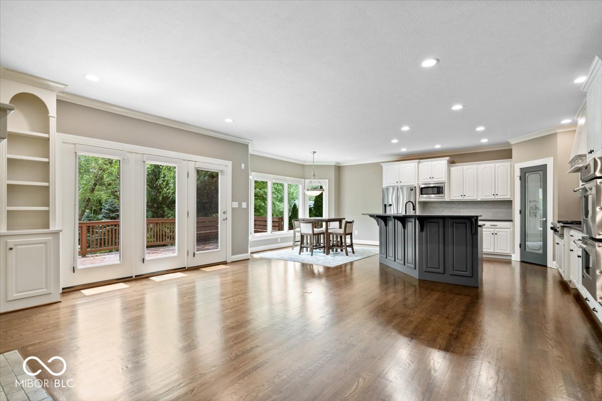 1029 Pine Hill Way Carmel, IN 46032 - Photo 9 of 62