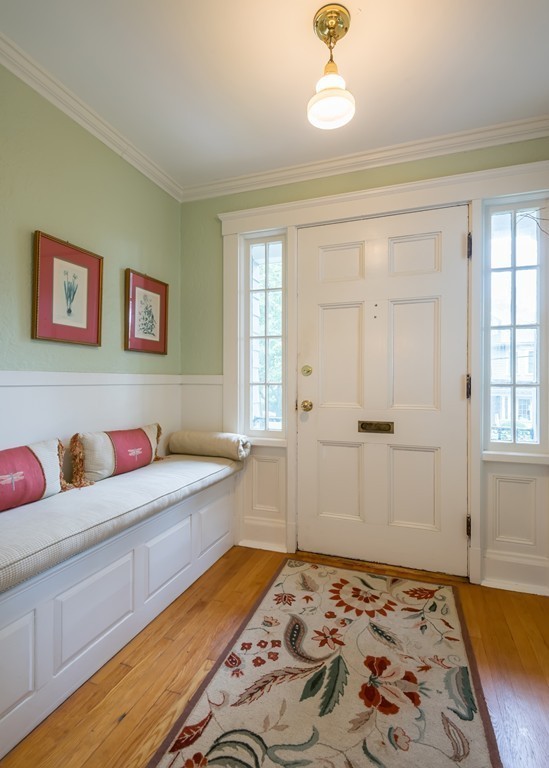 17 Andrew Road Swampscott, MA 01907 - Photo 3 of 30 Gallery Image 3