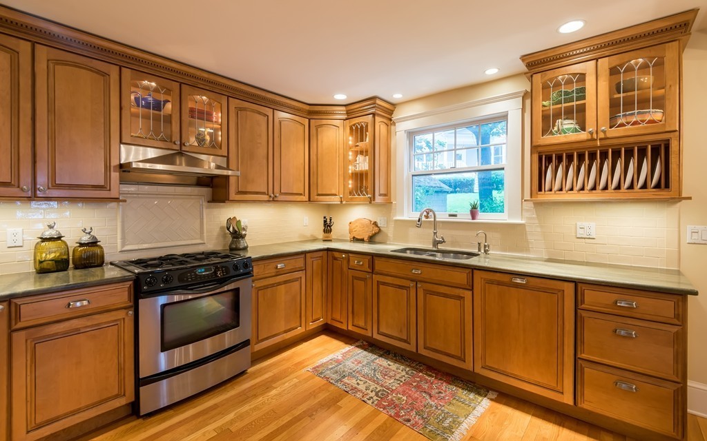 17 Andrew Road Swampscott, MA 01907 - Photo 10 of 30 Gallery Image 10
