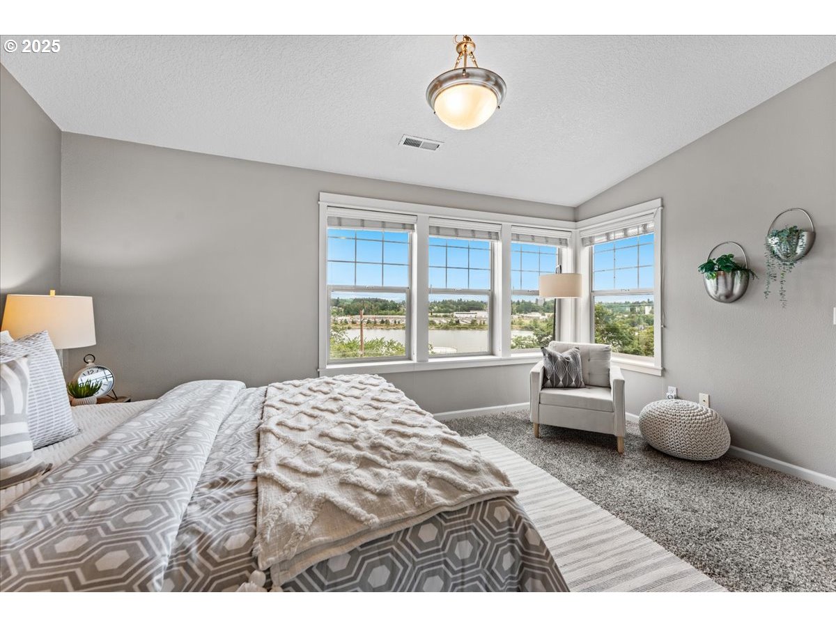 9183 Northwest Germantown Road Portland, OR 97231 - Photo 11 of 23 Gallery Image 11