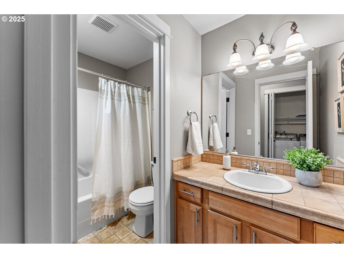 9183 Northwest Germantown Road Portland, OR 97231 - Photo 14 of 23 Gallery Image 14