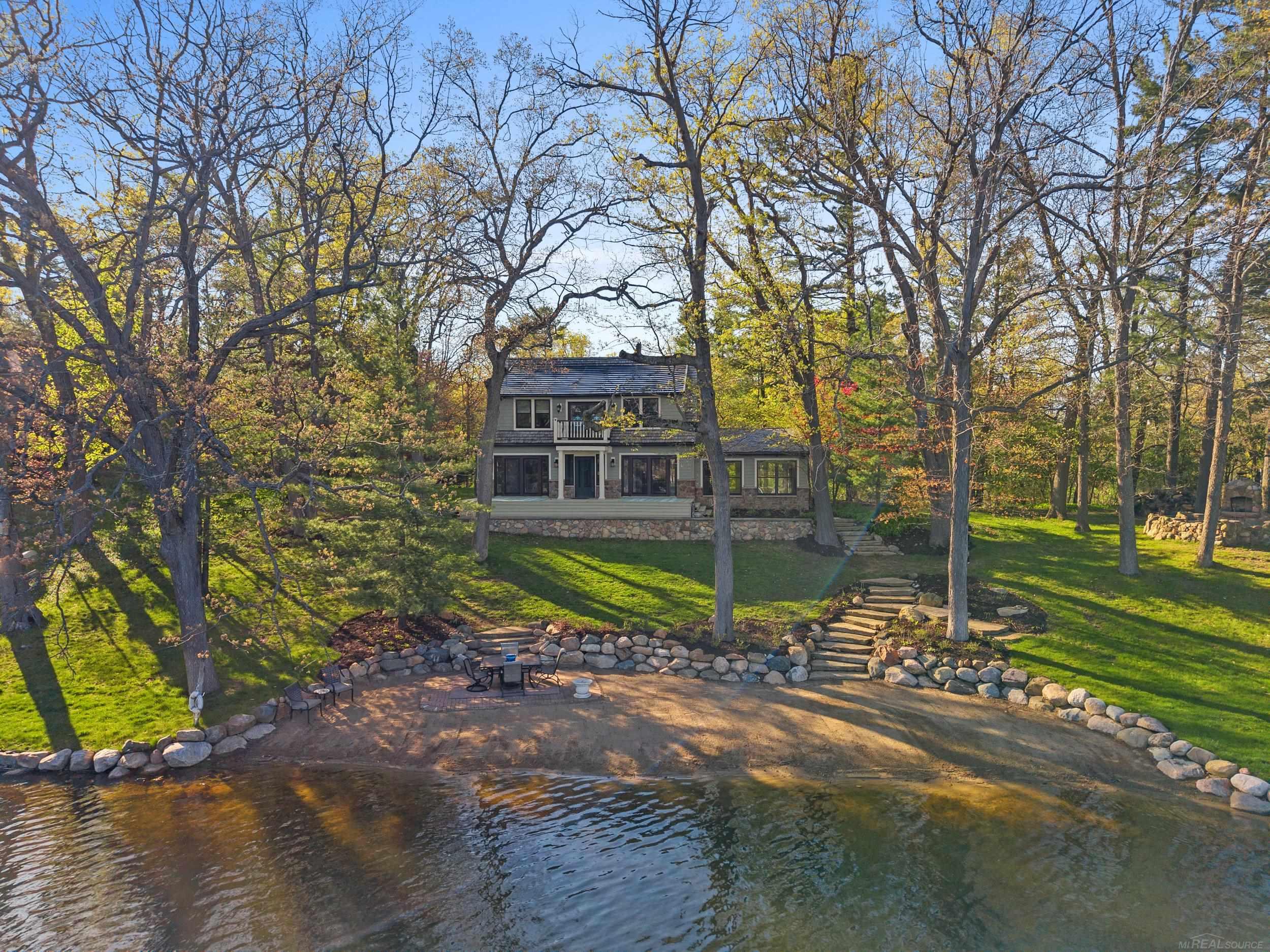 1071 Nakomis Road Lake Orion, MI 48362 - Photo 68 of 71