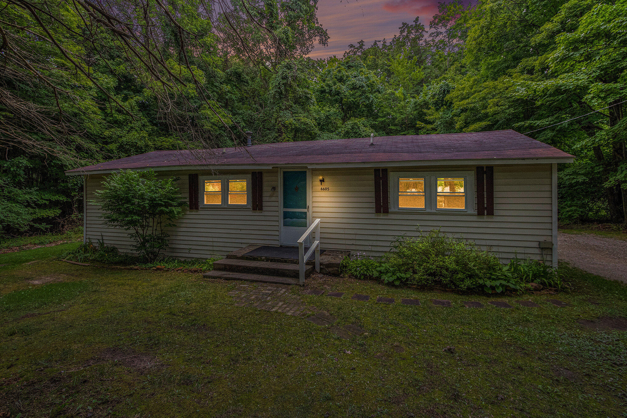 6605 East Becht Road Coloma, MI 49038 - Photo 1 of 18 001_img_4135-twilight