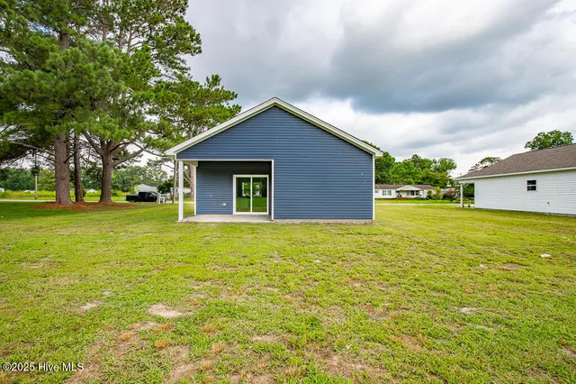 $219,000 | 327 Buck Lane, Vanceboro, NC 28586