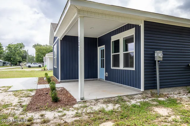 $219,000 | 327 Buck Lane, Vanceboro, NC 28586