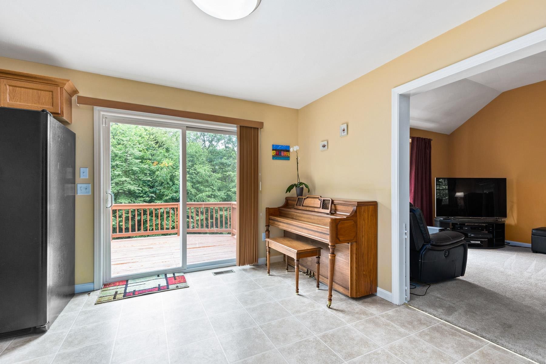 7 Lynwood Road Raymond, NH 03077 - Photo 20 of 40