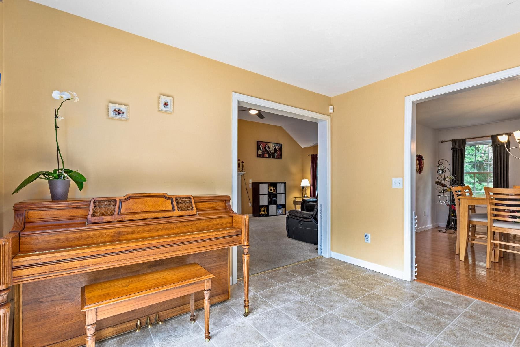 7 Lynwood Road Raymond, NH 03077 - Photo 21 of 40