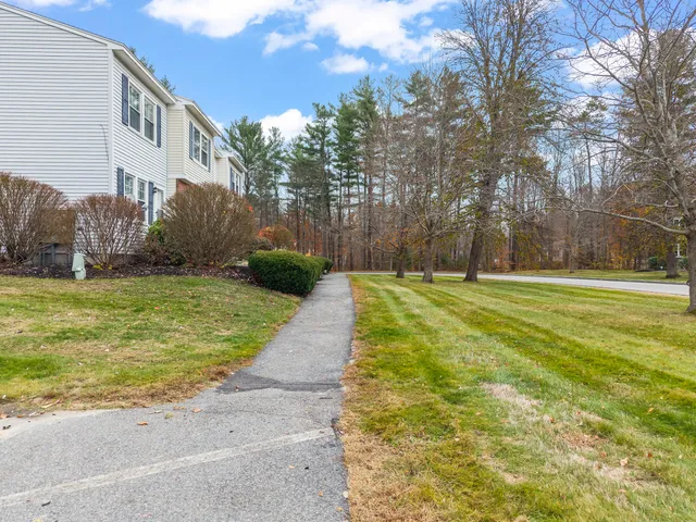 $275,000 | 7 Baxter Woods Trail, Unit 7, Windham, ME 04062