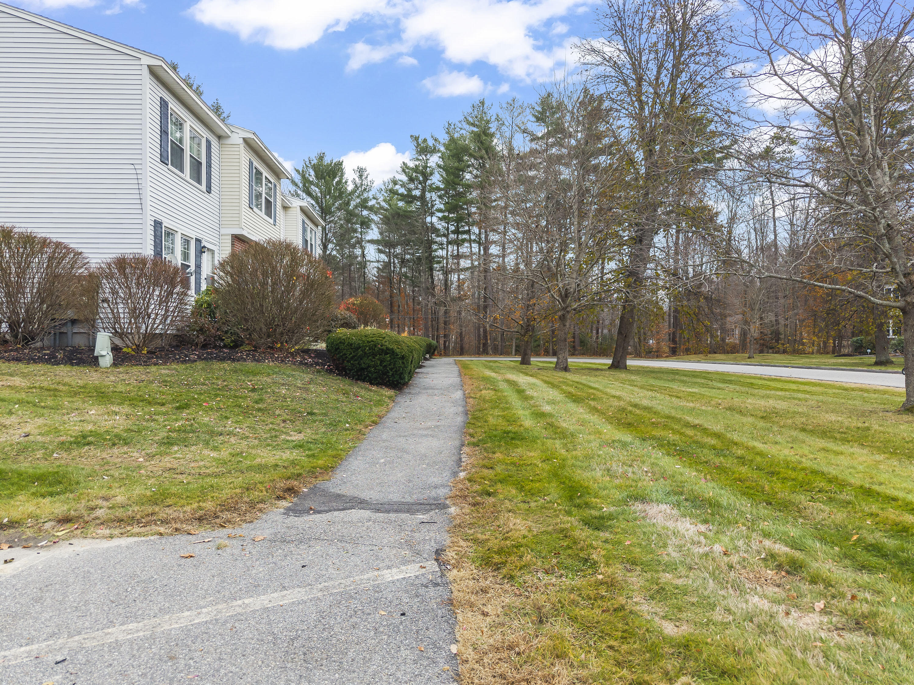 7 Baxter Woods Trail, Unit 7 Windham, ME 04062 - Photo 4 of 31 7 Baxter Woods Trl_101