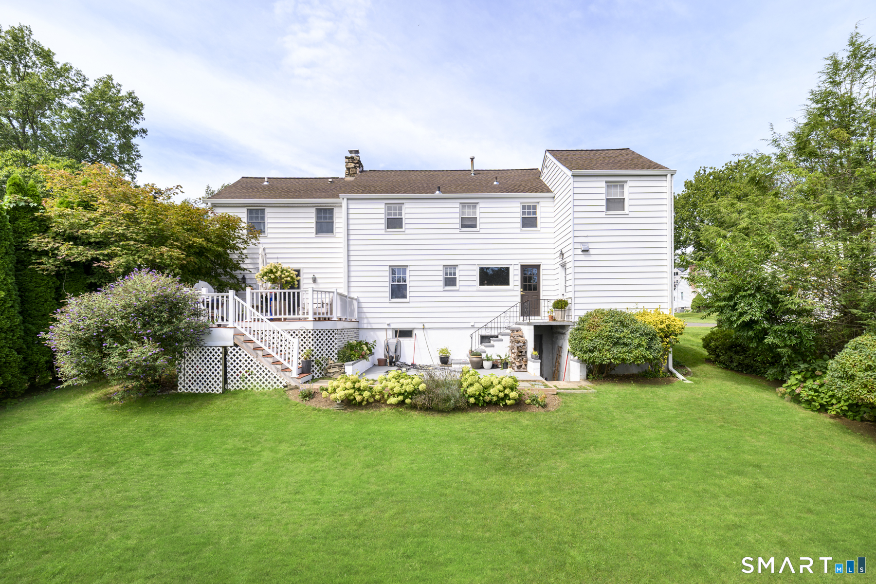 136 Alton Road Stamford, CT 06906 - Photo 4 of 6 Gallery Image 4