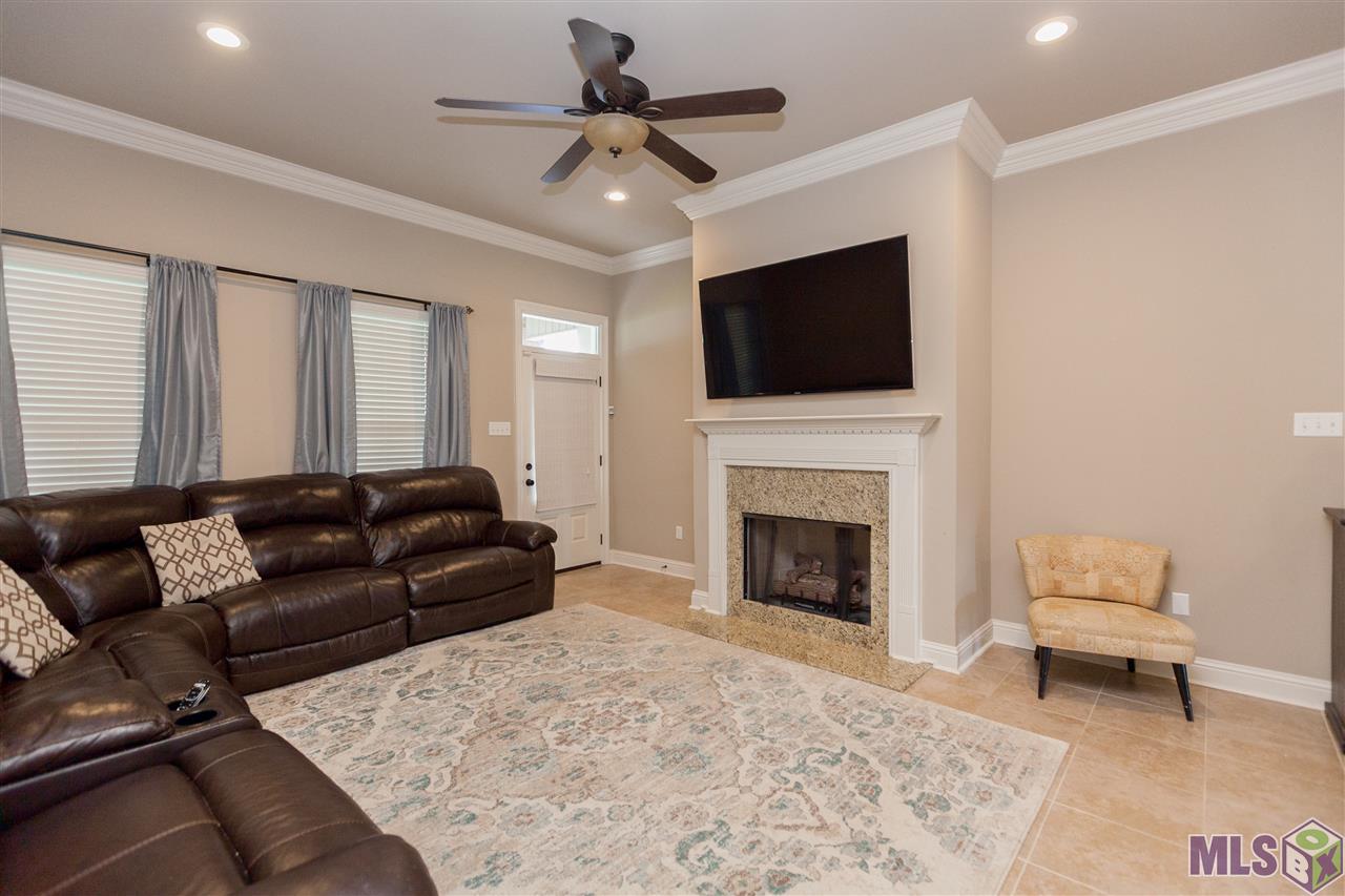 9208 Falling Oak Drive Baton Rouge, LA 70817 - Photo 4 of 17 Gallery Image 4