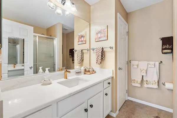 $2,200 | 470 Oboe Way, The Villages, FL 32162