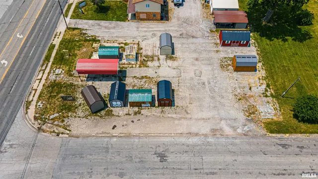 $130,000 | 912 Woodlawn Road, Lincoln, IL 62656