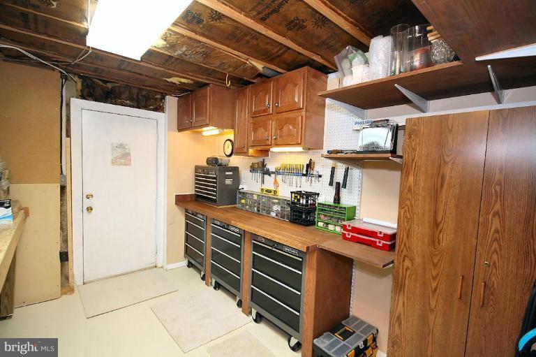 24109 Bush Hill Road Gaithersburg, MD 20882 - Photo 24 of 28 Workshop