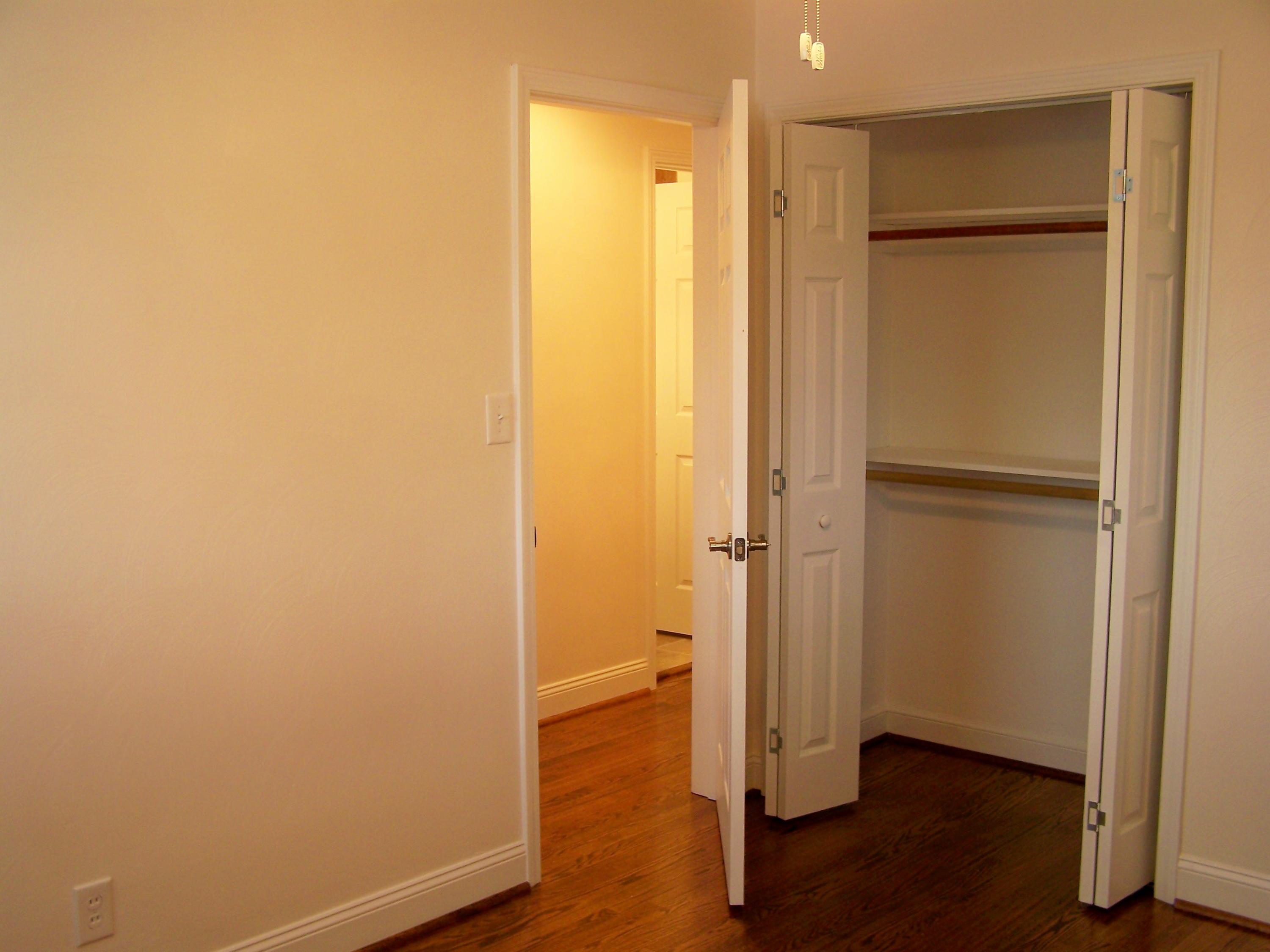 1615 Dodson Road Northwest Roanoke, VA 24017 - Photo 28 of 35 100_9998