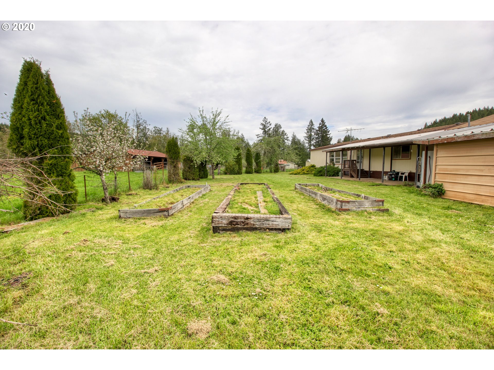 73578 London Road Cottage Grove, OR 97424 - Photo 12 of 26 Gallery Image 12