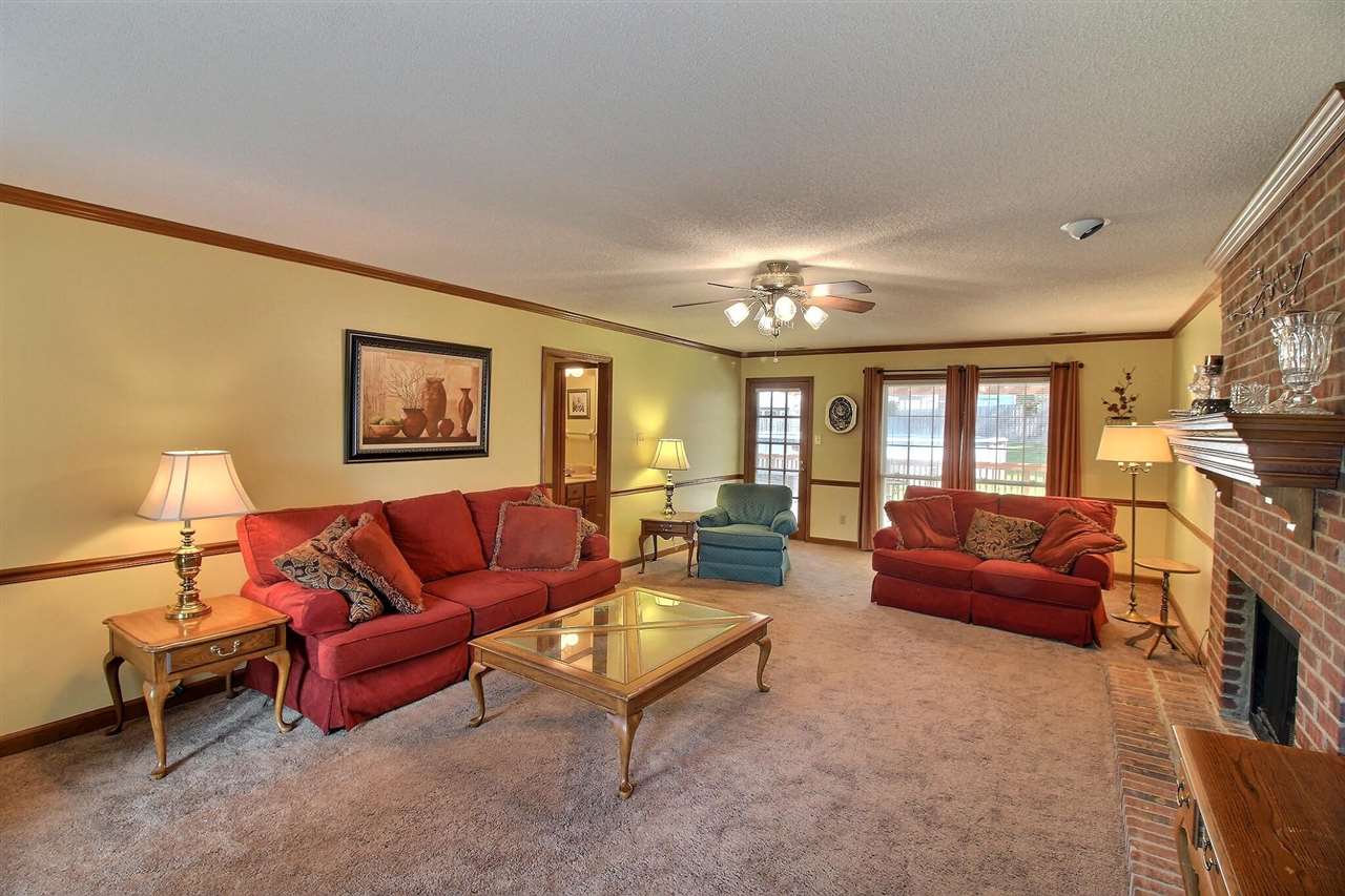 734 West Powell Road Collierville, TN 38017 - Photo 6 of 25 Gallery Image 6