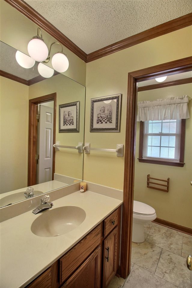 734 West Powell Road Collierville, TN 38017 - Photo 10 of 25 Gallery Image 10