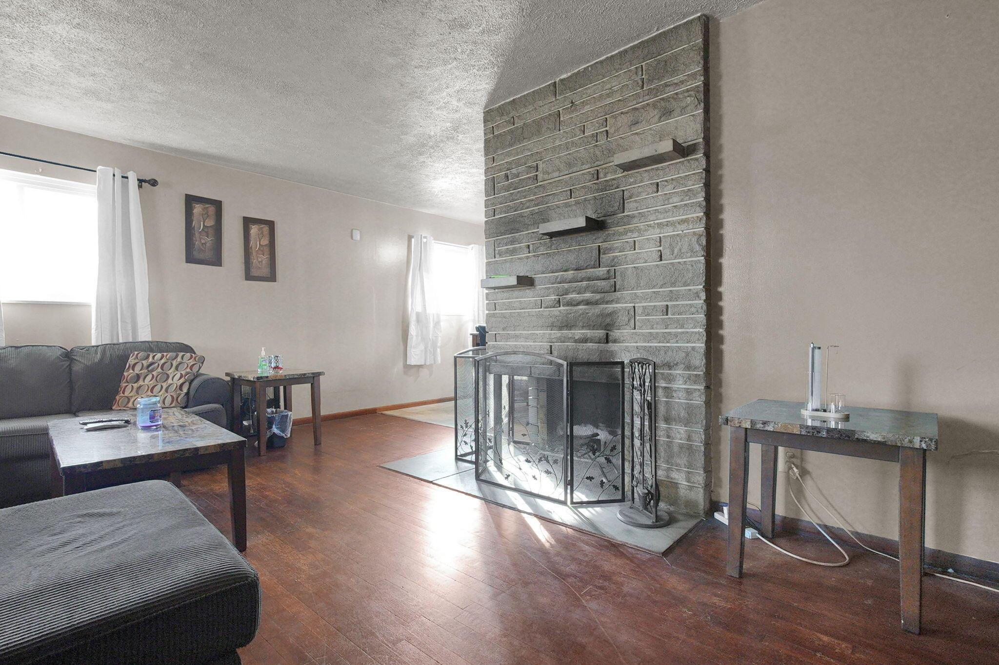 3285 Scottwood Road Columbus, OH 43227 - Photo 6 of 25 6-web-or-mls-3285-scottwood-rd