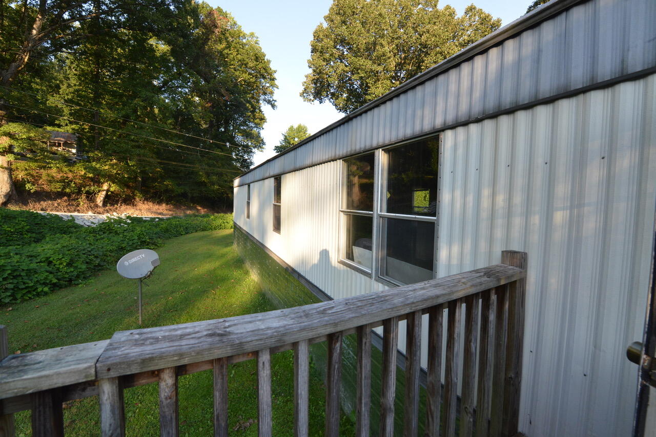 368 Oak Street Spring City, TN 37381 - Photo 14 of 15 DSC_8701