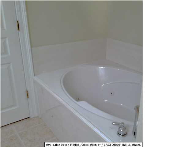 2860 Magazine Drive Baton Rouge, LA 70816 - Photo 4 of 9 Gallery Image 4