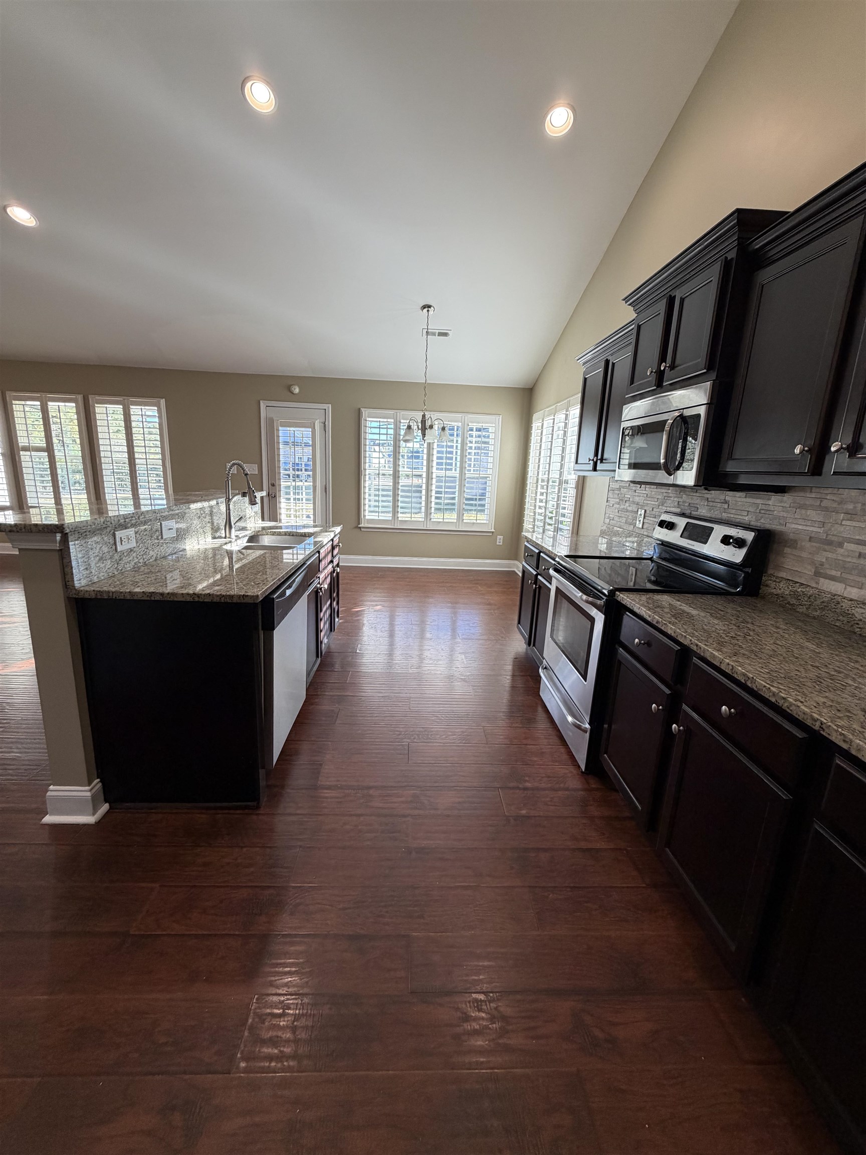 619 Uniola Drive Myrtle Beach, SC 29579 - Photo 7 of 17