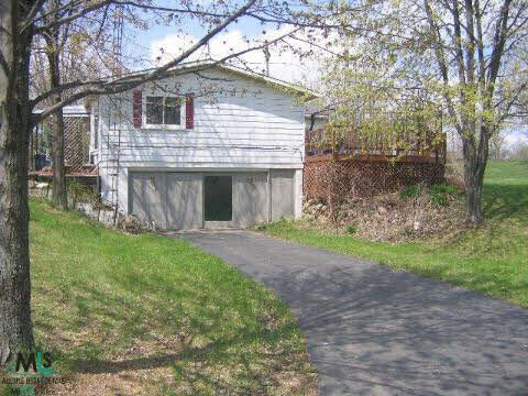 12234 Fisher Road Yale, MI 48097 - Photo 2 of 7 352299-1.JPG