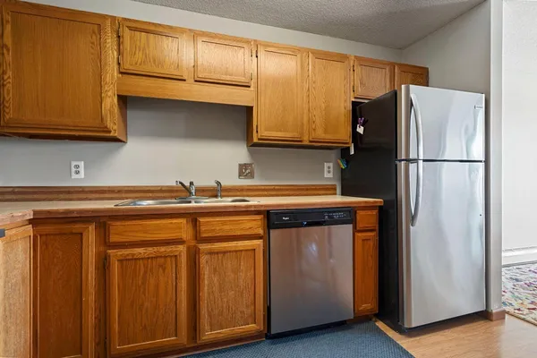 $134,900 | 4300 Trenton Lane North, Unit 2319, Plymouth, MN 55442
