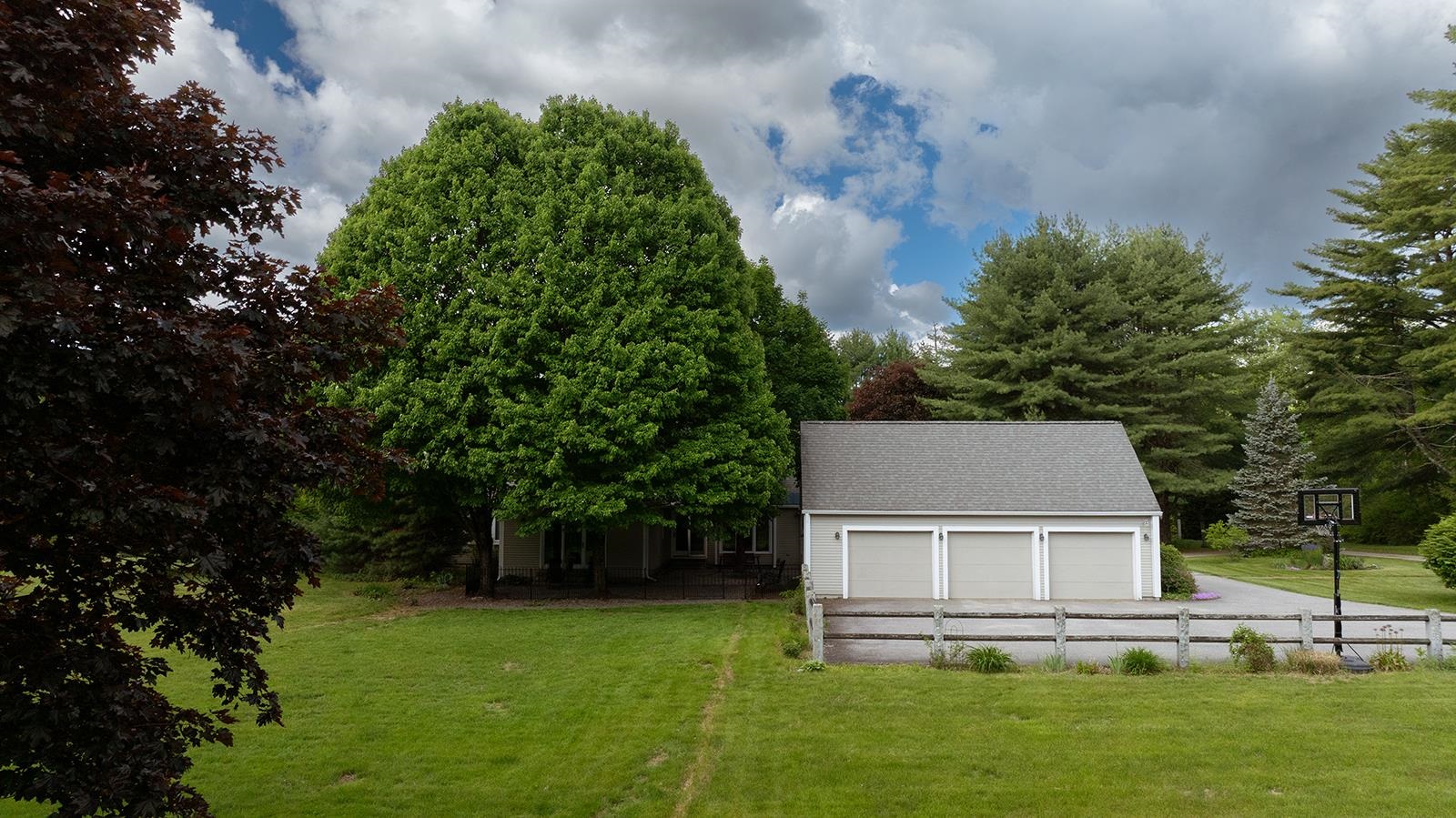 860 Briar Hill Road Hopkinton, NH 03229 - Photo 41 of 47