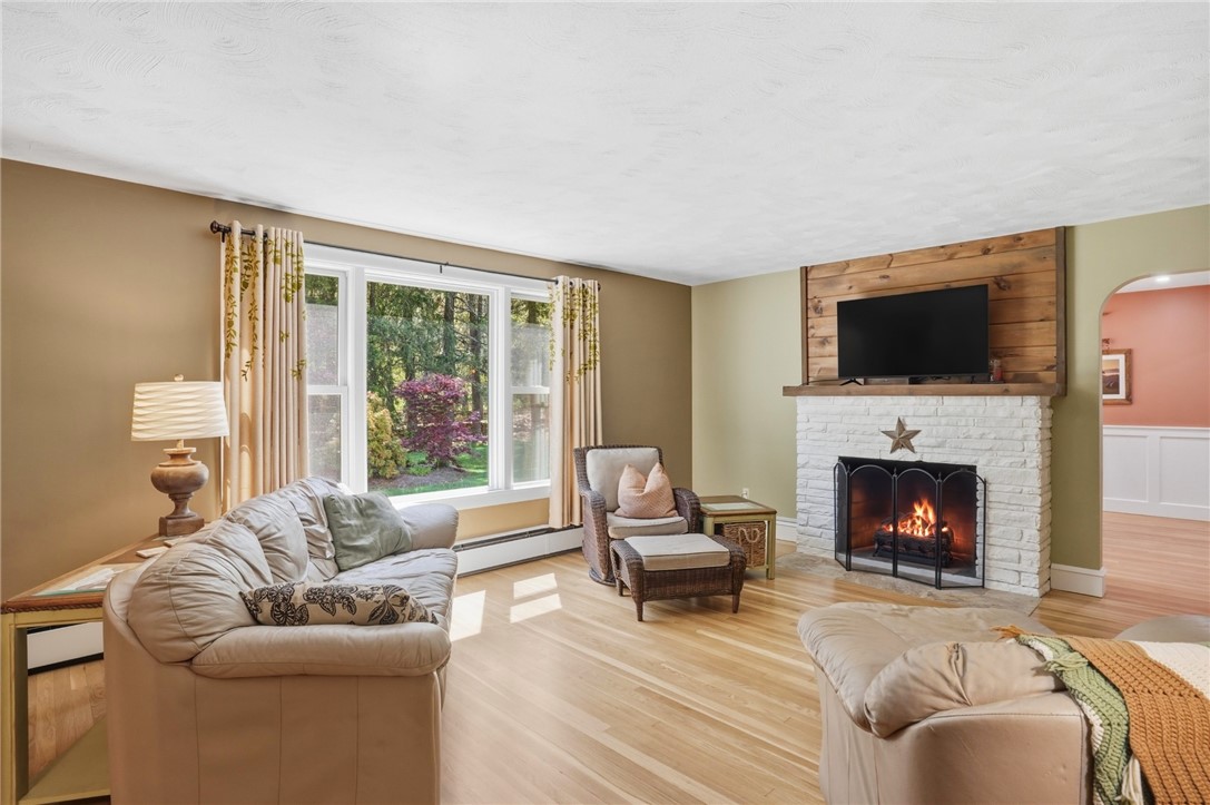 712 E Road Scituate, RI 02857 - Photo 18 of 50