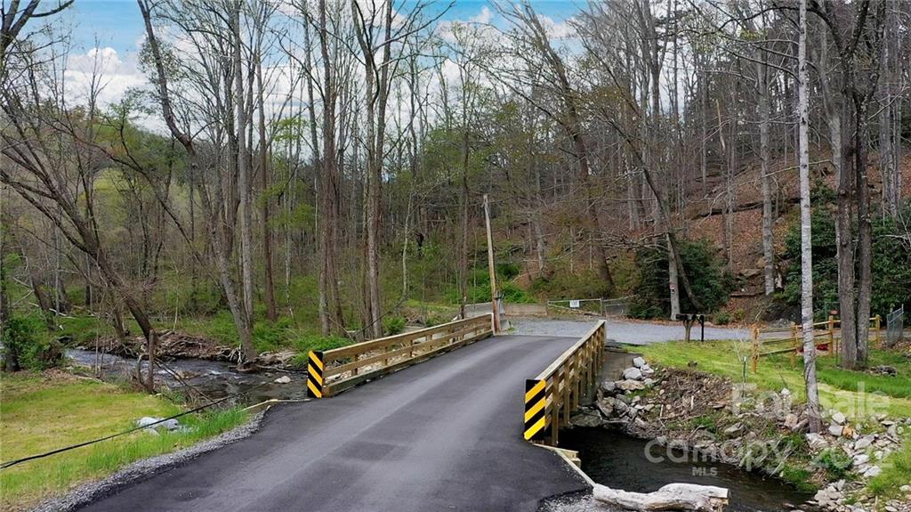 540 Old Bee Tree Road Swannanoa, NC 28778 - Photo 8 of 25 Gallery Image 8