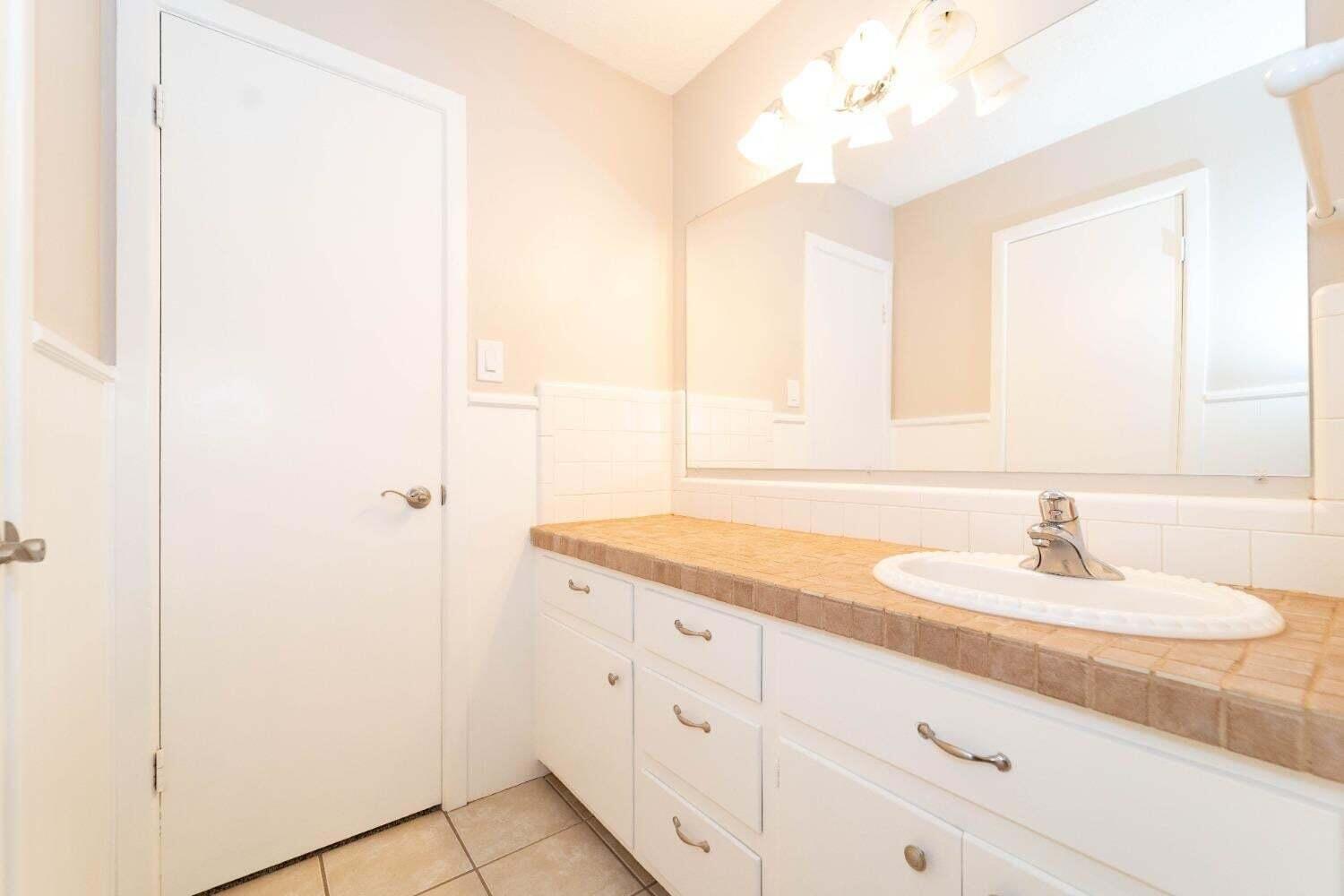 3404 53rd Street Lubbock, TX 79413 - Photo 7 of 19 5