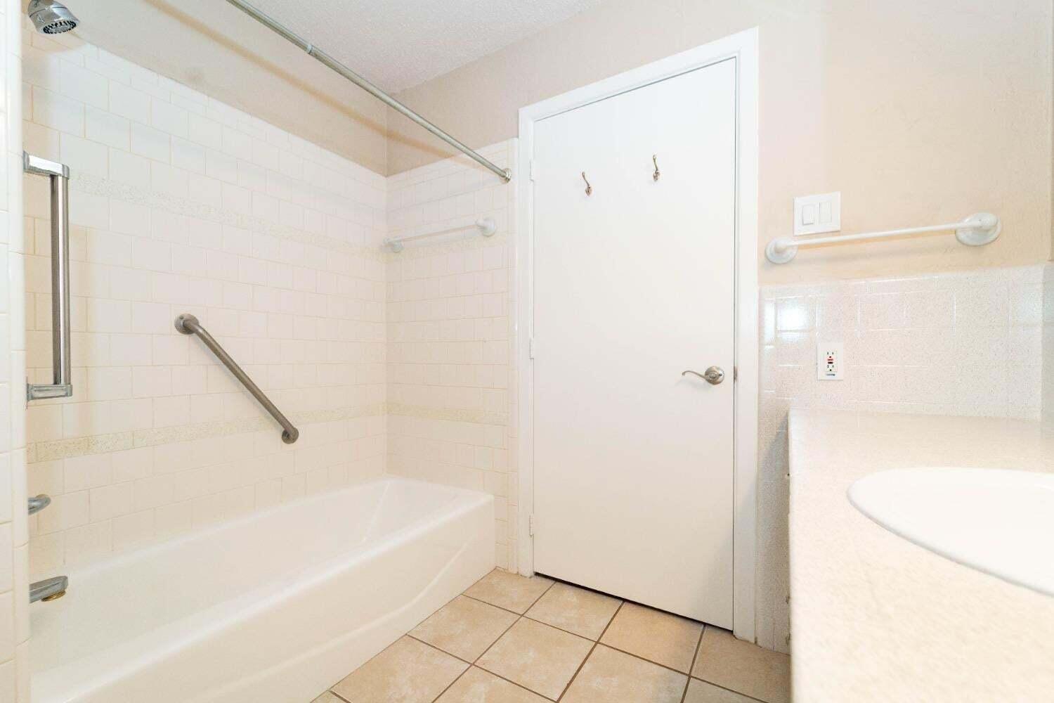 3404 53rd Street Lubbock, TX 79413 - Photo 10 of 19 8