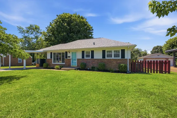 $324,900 | 616 Hyde Park Avenue, Gallatin, TN 37066
