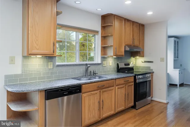 $699,000 | 7913 Kara Court, Greenbelt, MD 20770