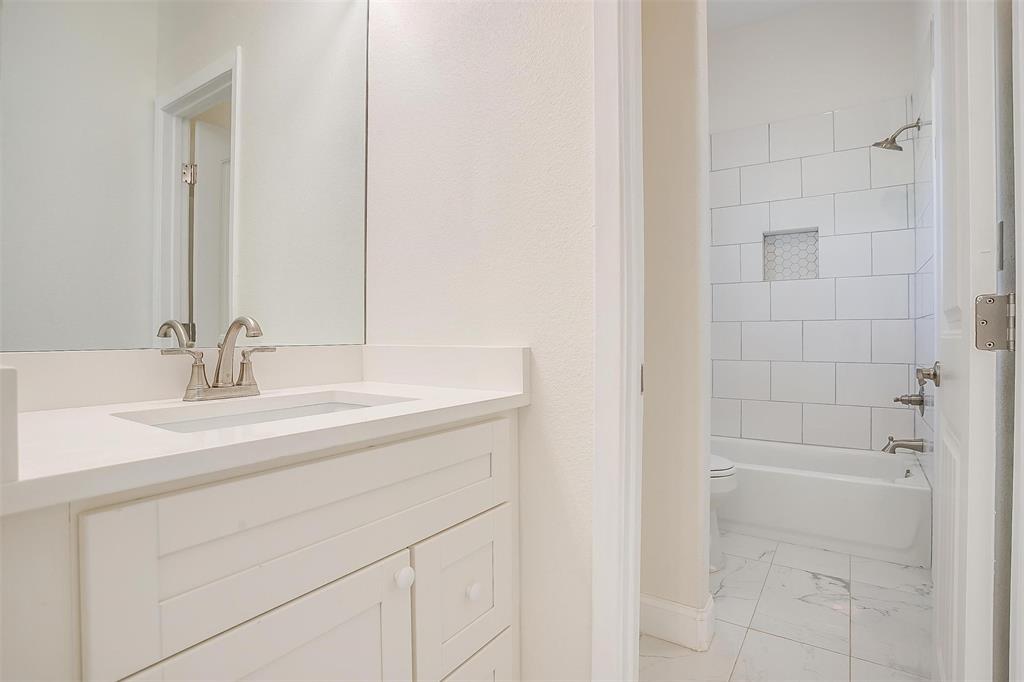 1841 Soda Springs Road Millsap, TX 76066 - Photo 21 of 33