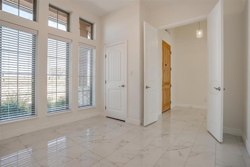 1841 Soda Springs Road Millsap, TX 76066 - Photo 4 of 33